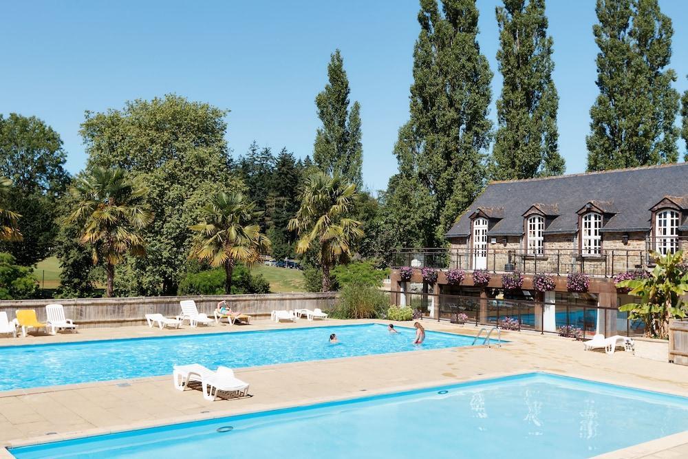 Les Ormes Domaine Et Resort La Boussac 外观 照片